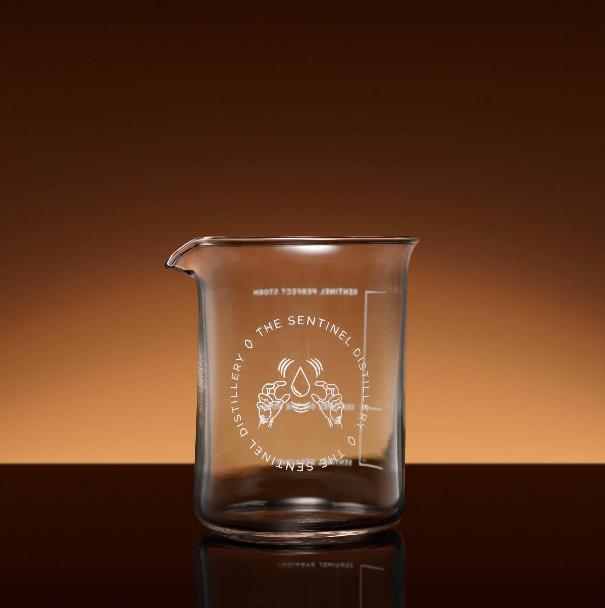 The Illusionist Sentinel Glass Bundle rum 70 cl + 2 bicchieri